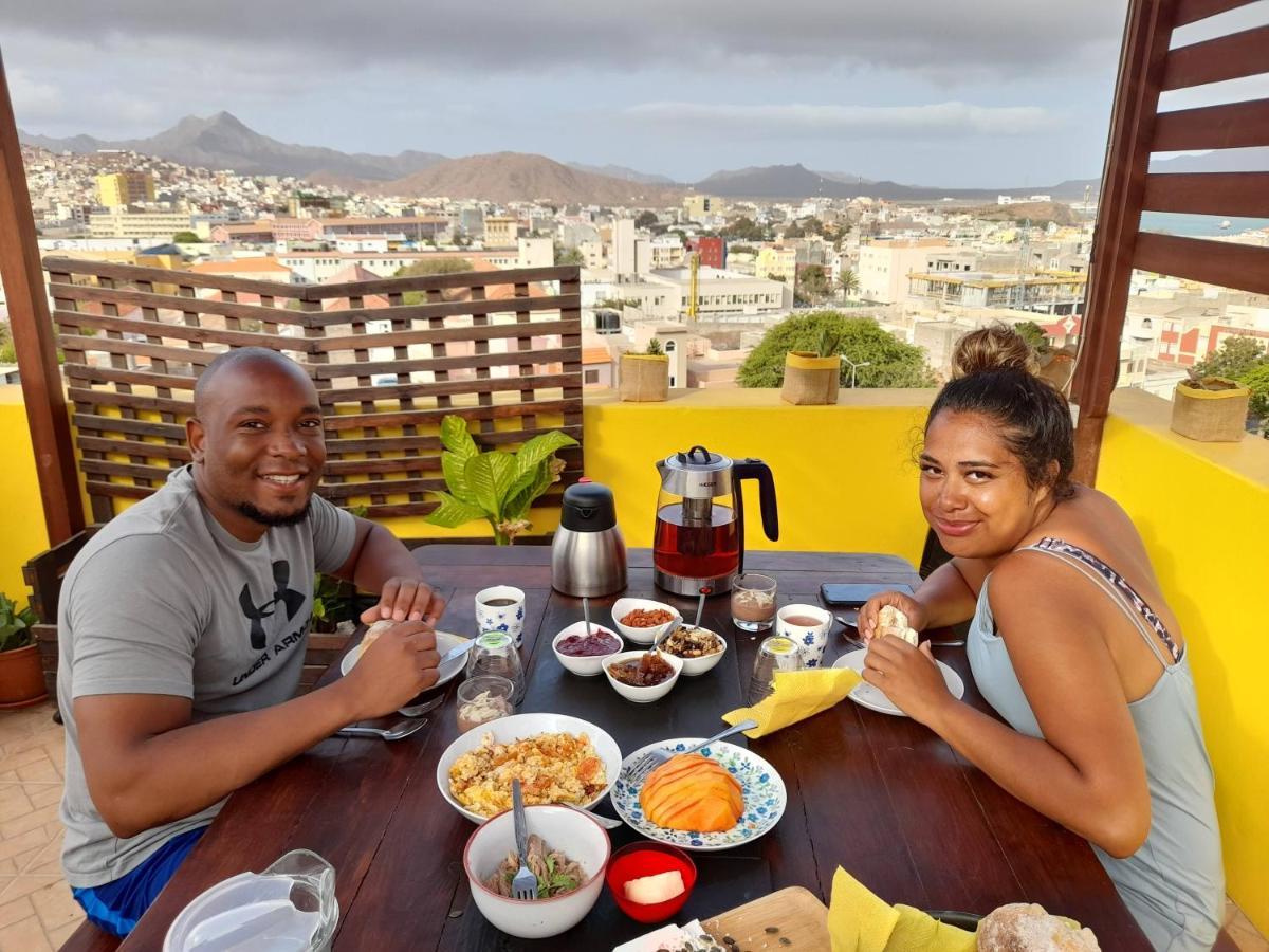 Casa Bom Dia Hotel Mindelo Luaran gambar
